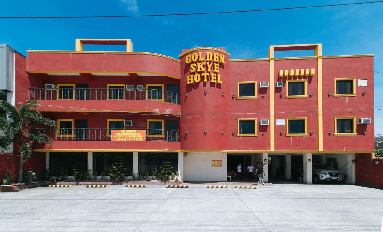 Reddoorz @ Golden Skye Hotel Guagua المظهر الخارجي الصورة
