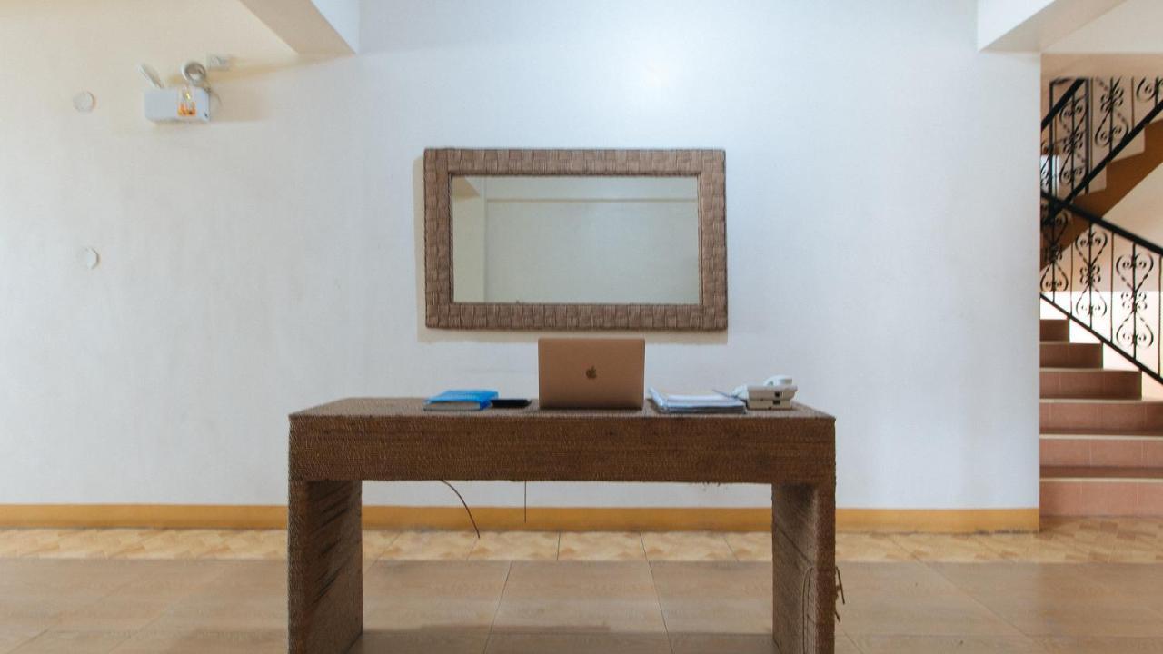 Reddoorz @ Golden Skye Hotel Guagua المظهر الخارجي الصورة